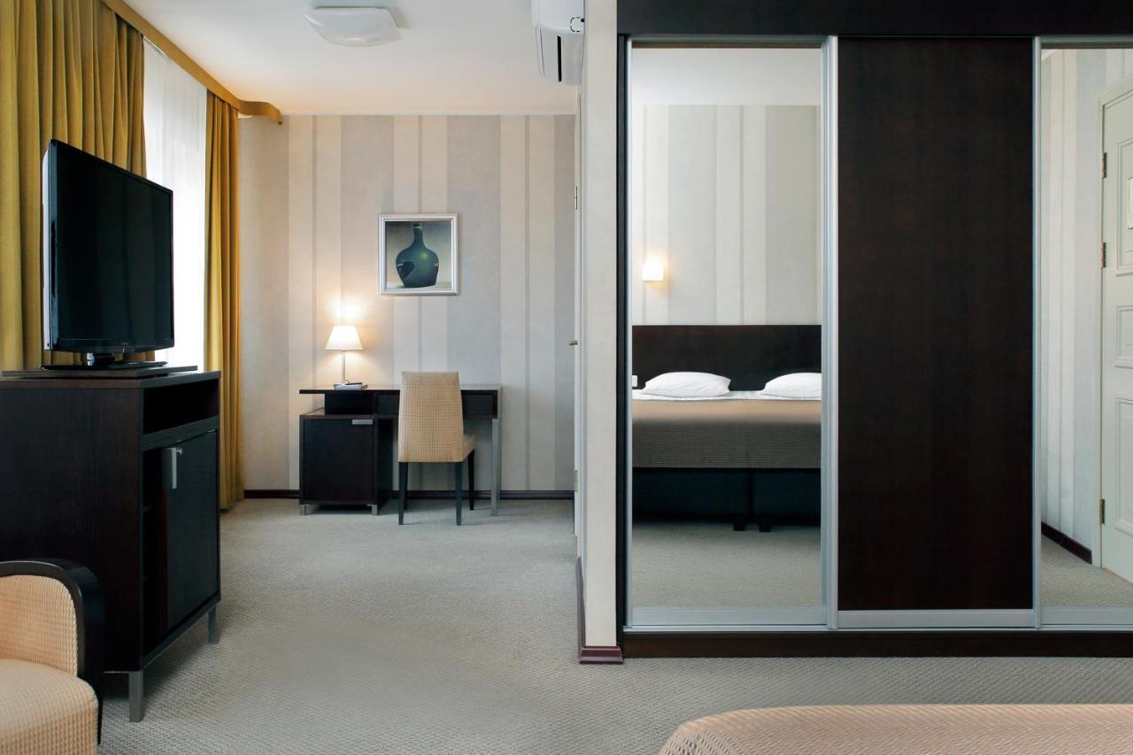 Hestia Hotel Maestro Old Town Tallinn Extérieur photo