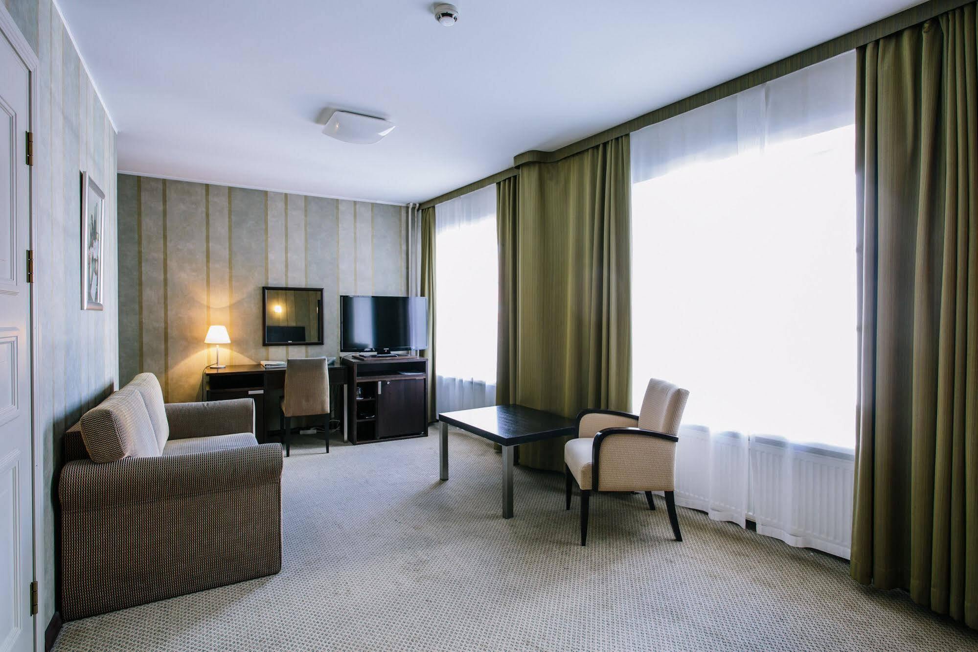 Hestia Hotel Maestro Old Town Tallinn Extérieur photo
